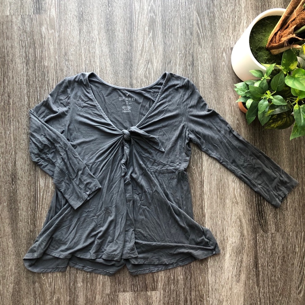 American Eagle Gray Long Sleeve Front Tie Knot